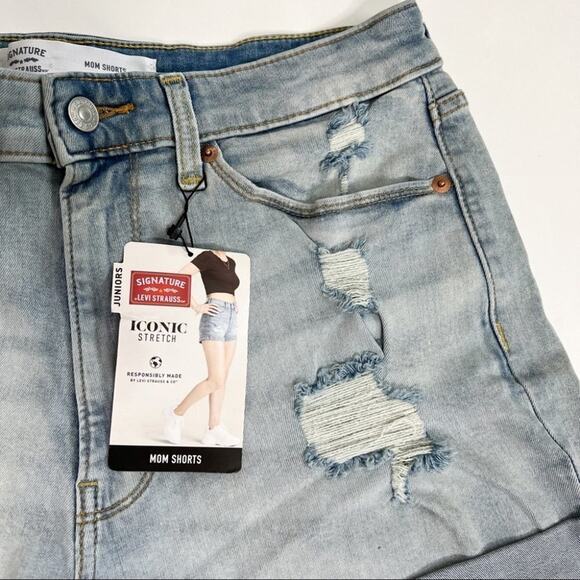 LEVI'S Jeans Mom Shorts Size 11 /30 - Picture 4 of 8